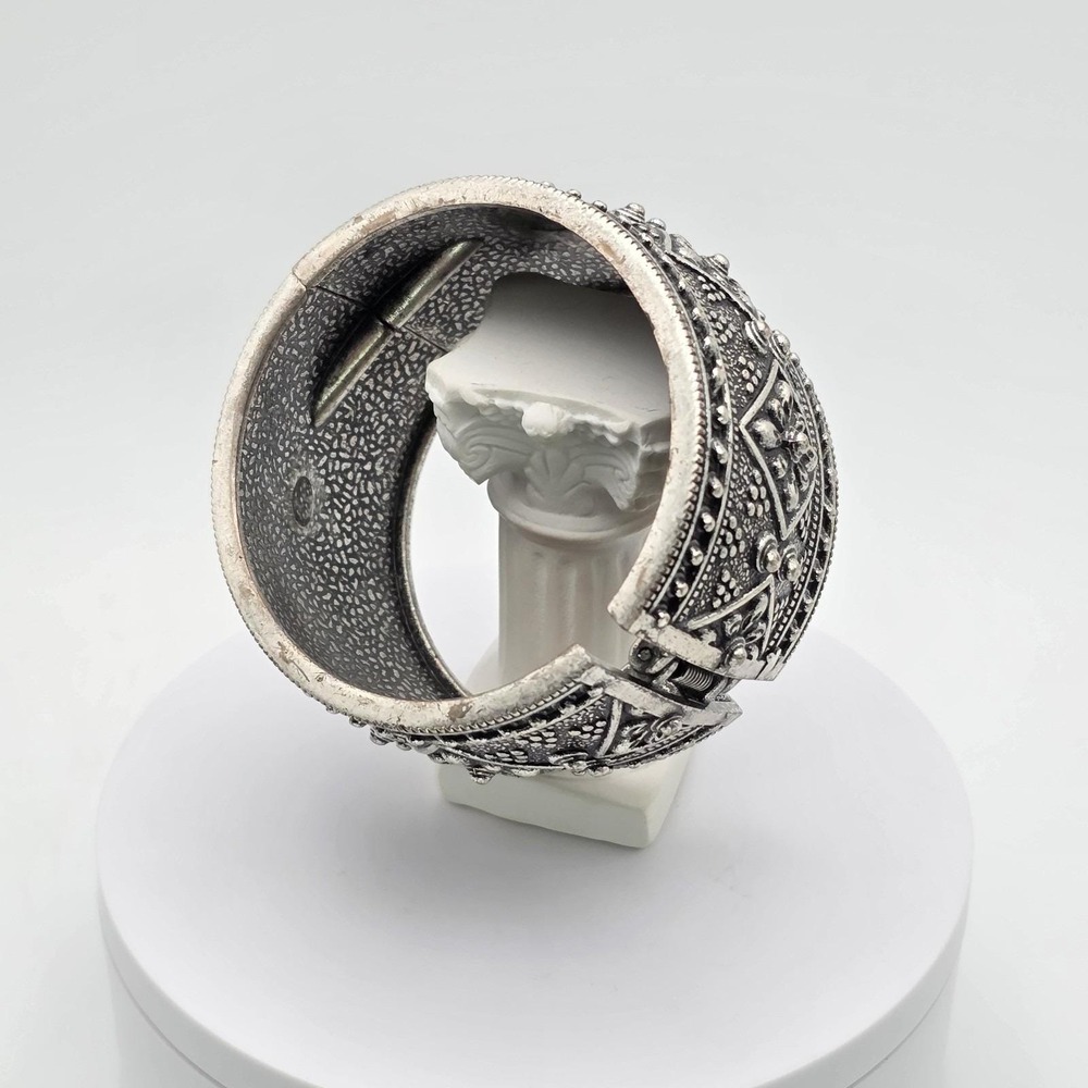 Vintage PREMIER DESIGNS Ornate Bracelet Antiqued‎ Hinged Clamper Boho Striking - Picture 5 of 7